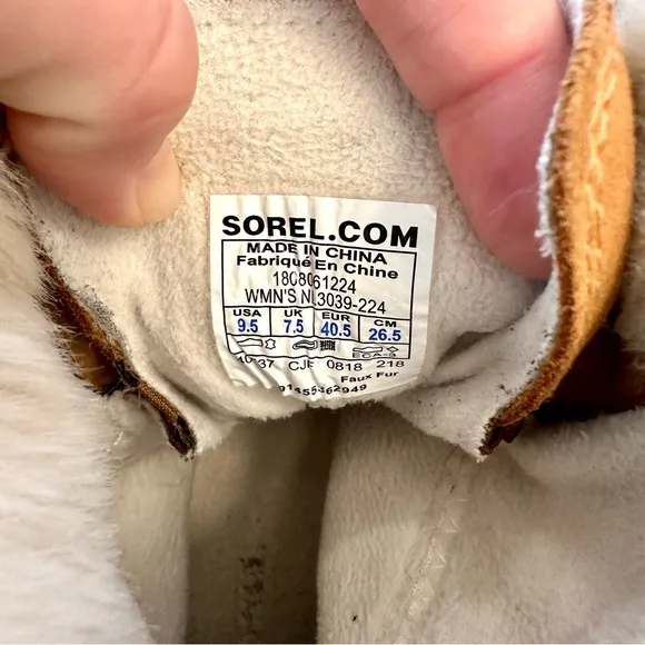 Sorel Explorer Joan boots in Camel brown, size 9.5