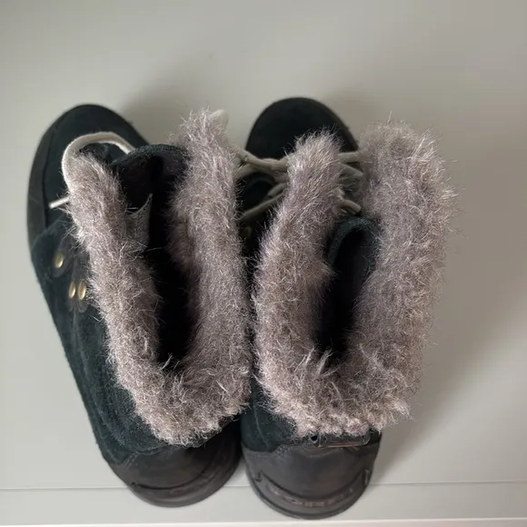 Sorel Explorer Joan Boots Size 10