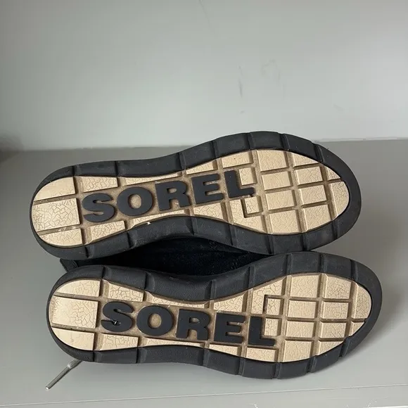 Sorel Explorer Joan Boots Size 10