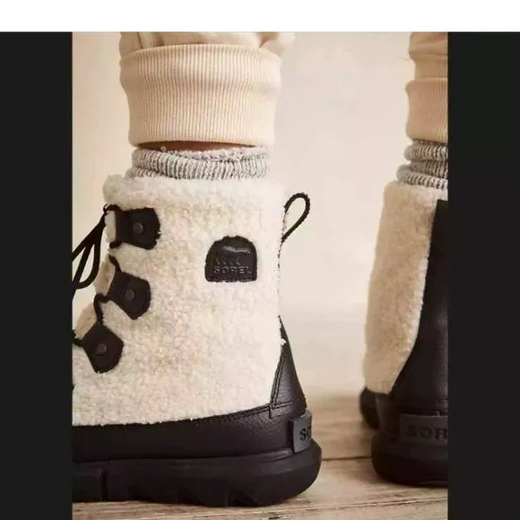 Sorel Explorer ll Joan Cozy Boots NIB Size 8