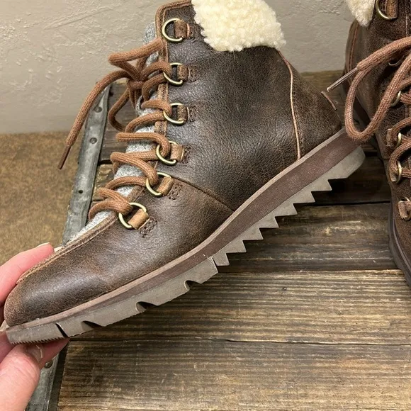 Sorel Harlow Lace Cozy Lined Brown and Gray Size 6 Boots
