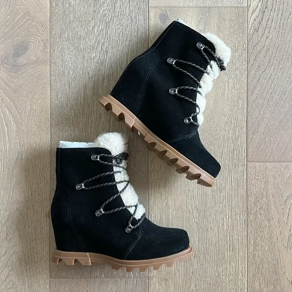 Sorel Joan of Arctic Wedge III Lace Cozy Boots