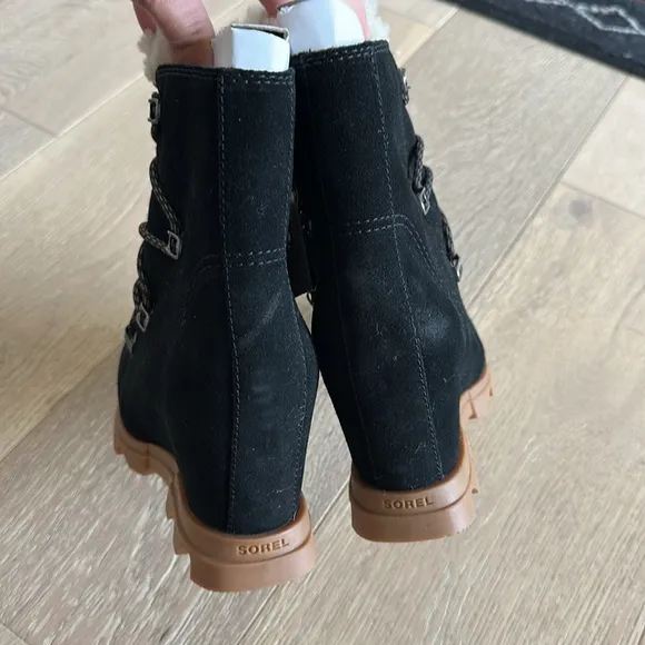 Sorel Joan of Arctic Wedge III Lace Cozy Boots