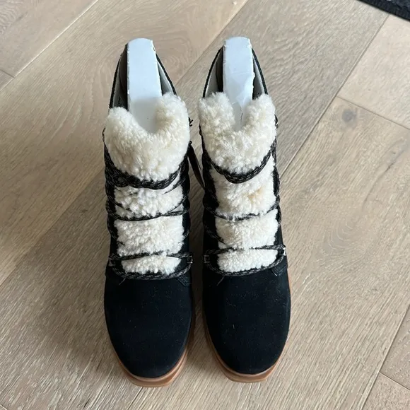Sorel Joan of Arctic Wedge III Lace Cozy Boots