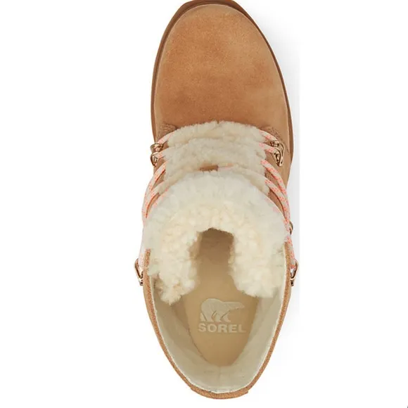 SOREL Joan of Arctic Wedge III Lace Cozy in tan/gum suede leather. New in box!