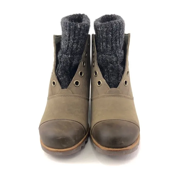 Sorel Joanie Sweater Wedge Ankle Boots 10