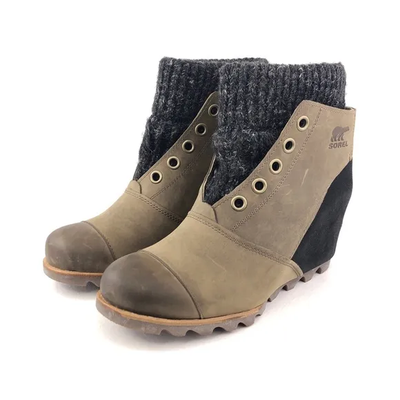 Sorel Joanie Sweater Wedge Ankle Boots 10