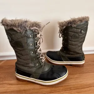 Sorel Kids Youth Girls Size 3 Tofino Green Winter Snow Boots Faux Fur LY1890-213