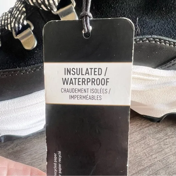 Sorel Kinetic Impact Conquest Plus Women's Waterproof Boot Size 9 SKU#24365