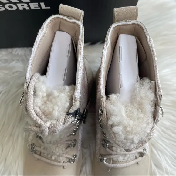 Sorel leather lace up boots fleece Lennox cozy women’s size 8