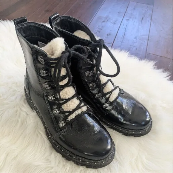 Sorel Lennox Black Patent Lace-Up Combat Lug Boots Booties Size 9