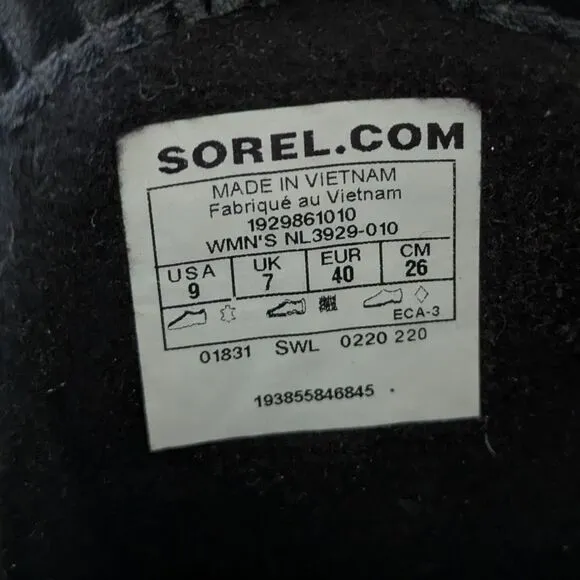 Sorel Lennox Black Patent Lace-Up Combat Lug Boots Booties Size 9