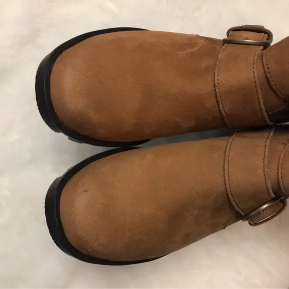 Sorel Lennox moto cozy boots