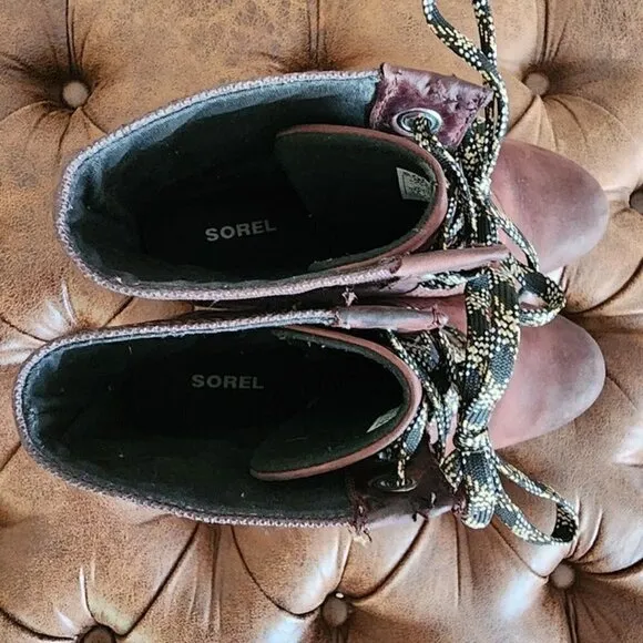 SOREL Lexie Cattail Wedge lace up Leather Boots 9.5