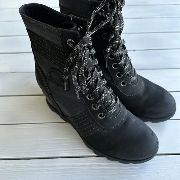 Sorel Lexie Wedge Boot Black Leather size 9