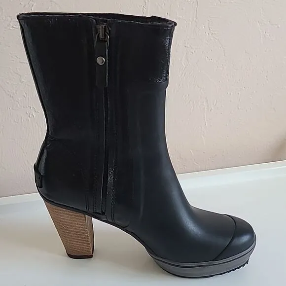 Sorel Medina Tall Rain Boots Wooden Heel Black Leather &amp; Rubber Size 8.5