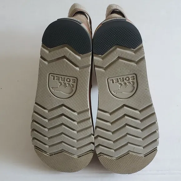 Sorel Newbie The Campus Tan Short Winter Boots Size 4