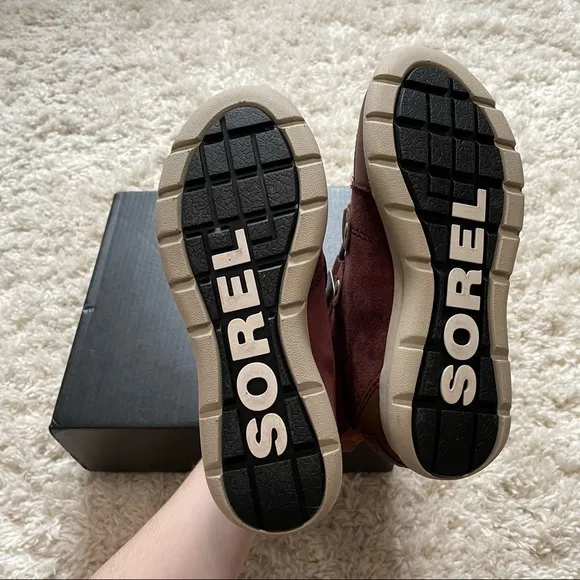 SOREL | NWT Explorer Joan Felt 100g Waterproof Winter Boots in Redwood Size 6