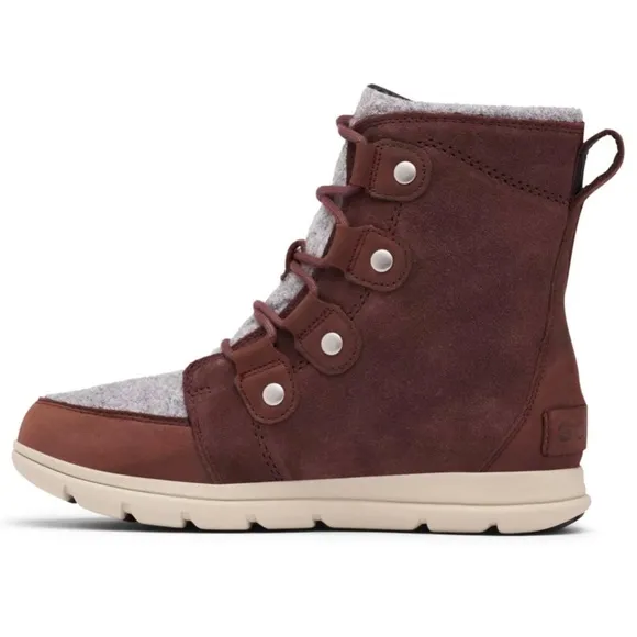 SOREL | NWT Explorer Joan Felt 100g Waterproof Winter Boots in Redwood Size 6