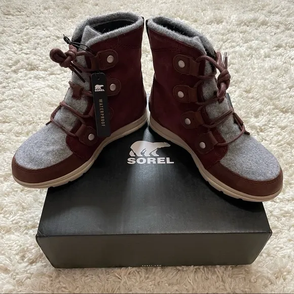 SOREL | NWT Explorer Joan Felt 100g Waterproof Winter Boots in Redwood Size 6
