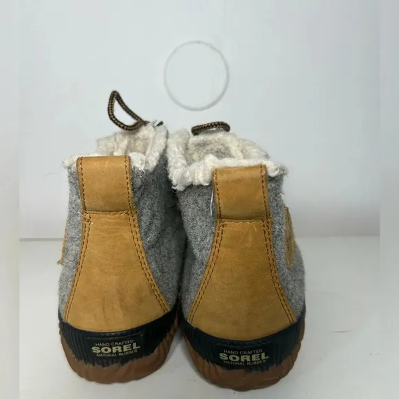 SOREL Out N’ About Plus Waterproof Leather &amp; Felt Ankle Boots size 10.5