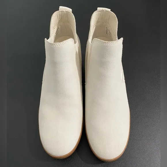 Sorel Out n About Wedge Chelsea Boots Sneakers Shoes Waterproof Like new