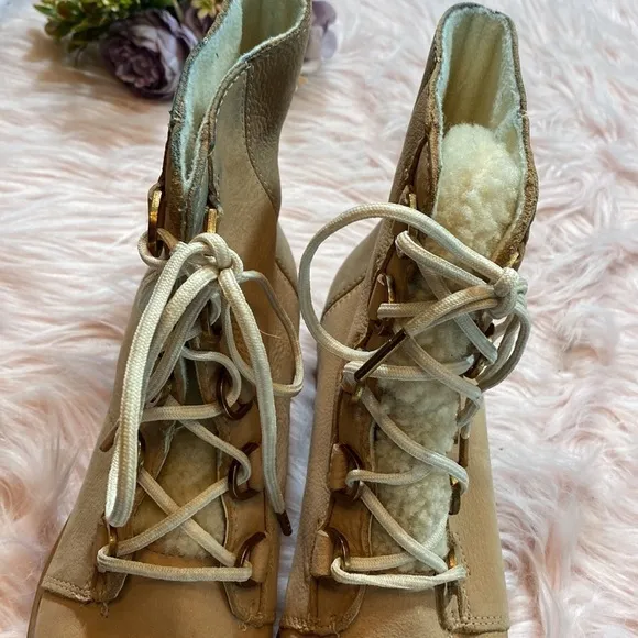 Sorel Phoenix Short Lace Luxe Shearling Fur Booties sz 8