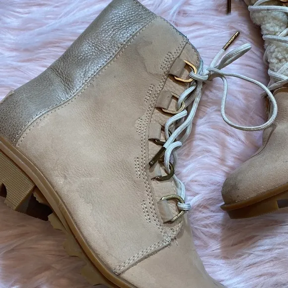 Sorel Phoenix Short Lace Luxe Shearling Fur Booties sz 8