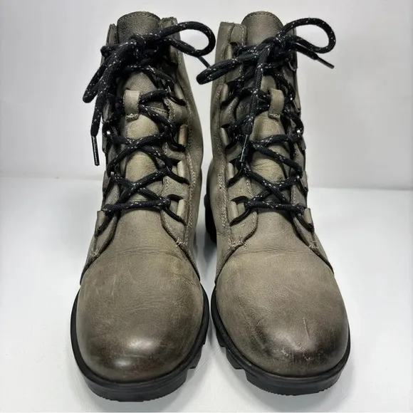 Sorel Phoenix Short Lace Waterproof Greenish Gray Leather Quarry Boots Size 10