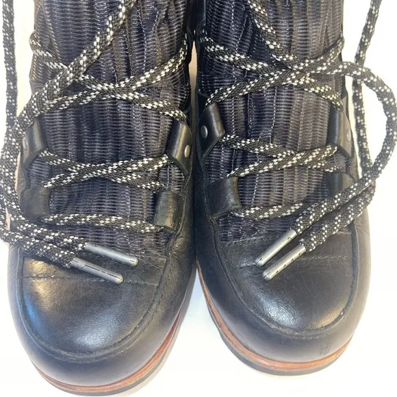 Sorel Sandy Lace Up Leather Wedge Boots Womens Sz 8.5 8 1/2 waterproof comfort