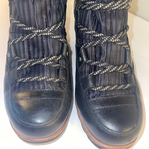 Sorel Sandy Lace Up Leather Wedge Boots Womens Sz 8.5 8 1/2 waterproof comfort
