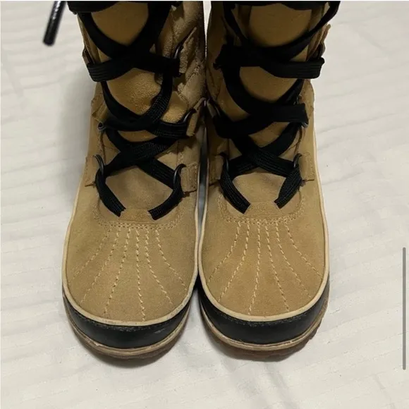 Sorel Tivoli II Tall Fur Lined Lace Up Suede Leather Boot Tan / Black size 6
