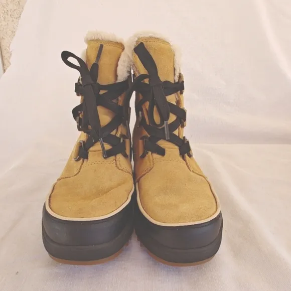 SOREL Tivoli IV Waterproof Winter Boot Lace up Tan Black NL3425-373 Women's 8.5