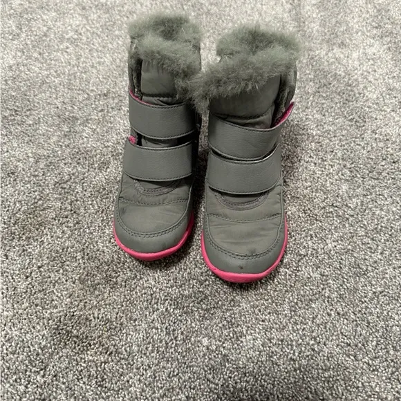Sorel Whitney II Gray and Pink Winter Boots Sz 11