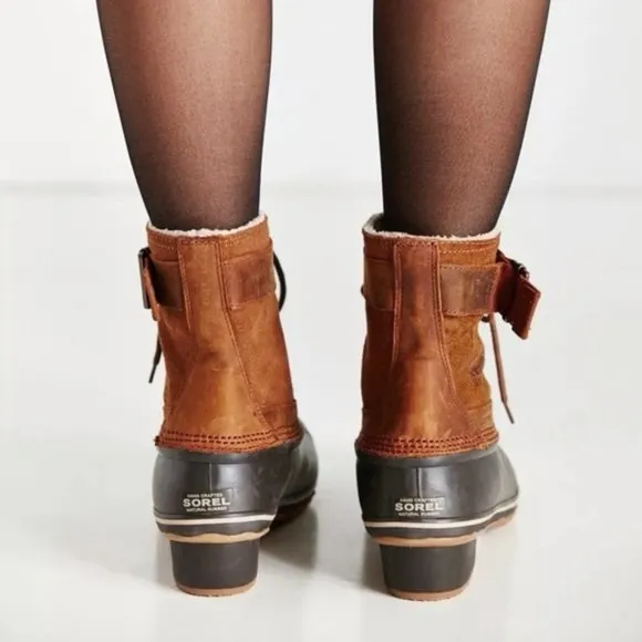 SOREL | Winter Fancy Lace-Up II Leather Duck Boots in Brown | Sz 9