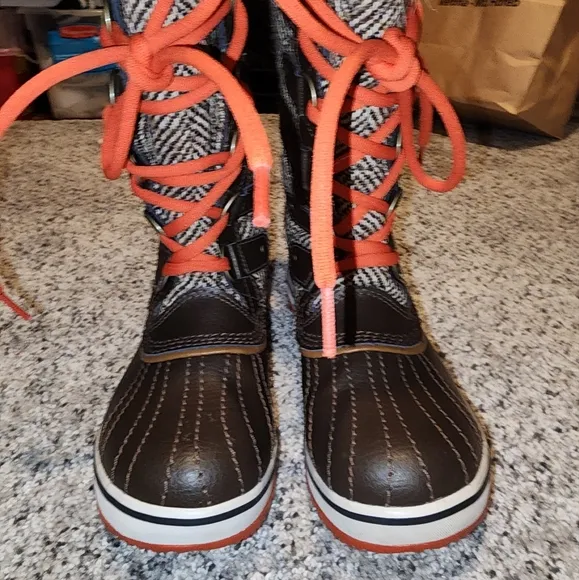 Sorel Women's 5 Tofino Faux Fur Tall Herringbone winter boots lace up