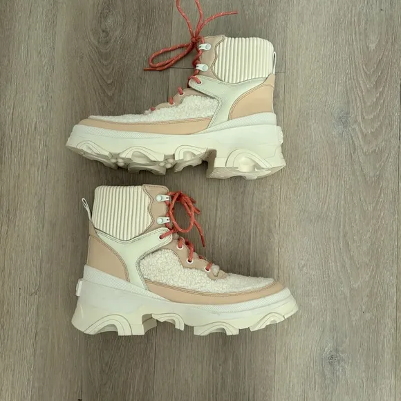 Sorel Womens Brex Cozy Lace Up Waterproof Boots Size 10 Cream Tan Seam Sealed