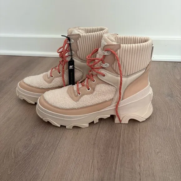Sorel Womens Brex Cozy Lace Up Waterproof Boots Size 10 Cream Tan Seam Sealed