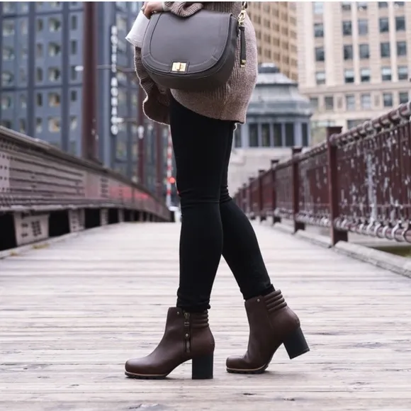 Sorel- women’s Danica Moto Heeled Ankle boots brown Tabacco waterproof shoes 9.5