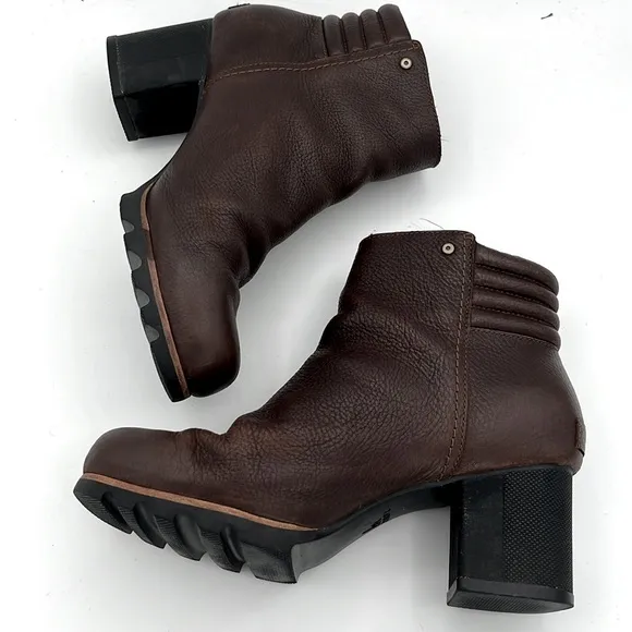 Sorel- women’s Danica Moto Heeled Ankle boots brown Tabacco waterproof shoes 9.5