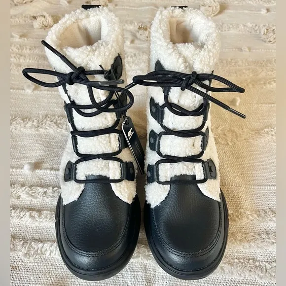 Sorel Women's Explorer II Joan Cozy Black White Sea Salt Boots size 6