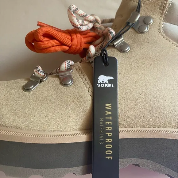 Sorel Women's Hi-Line Hiker Waterproof Boot - Umber/Tawny Buff New Size 7