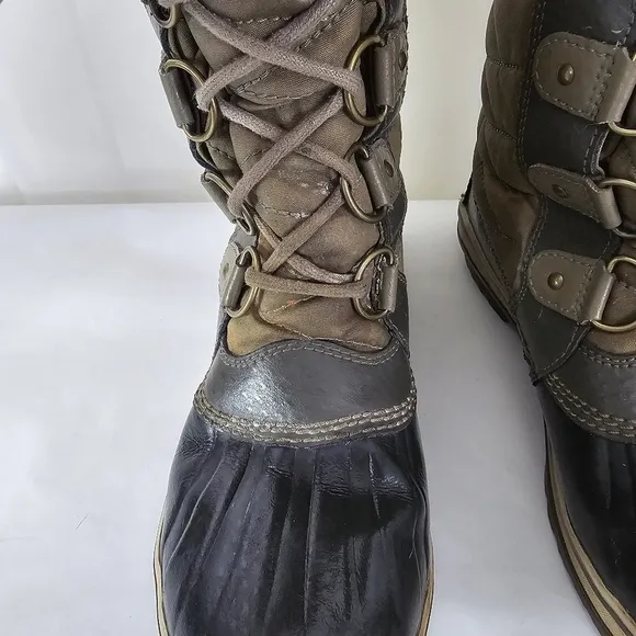 Sorel Women's Tofino II Boots olive and gray size 7