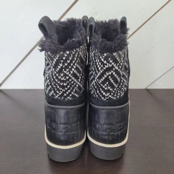 Sorel Youth Boy's Suede Winter Boots Size 4  Faux Fur Lined Check Pattern  JPT