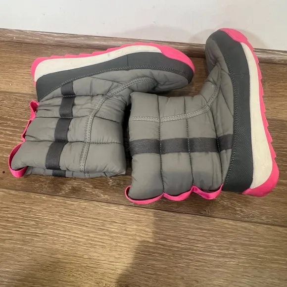 SOREL Youth Whitney II Puffy Mid Boots Gray &amp; Pink Size 7 Girls Waterproof