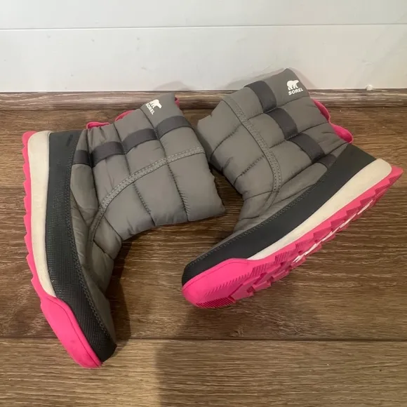 SOREL Youth Whitney II Puffy Mid Boots Gray &amp; Pink Size 7 Girls Waterproof