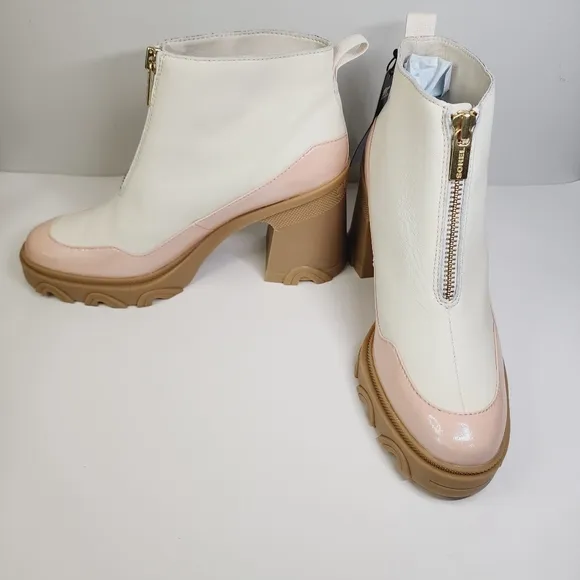 Sorel Zippered Leather Booties
