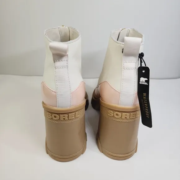 Sorel Zippered Leather Booties