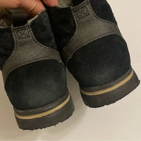 Sorel black suede leather Cozy Short ankle booties flat snow pull on round toe 9