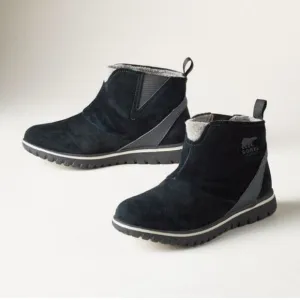 Sorel black suede leather Cozy Short ankle booties flat snow pull on round toe 9